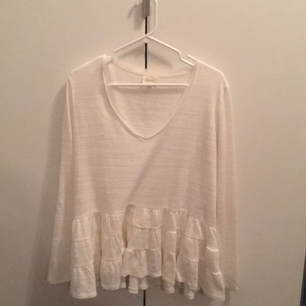 White flows Anthro Top